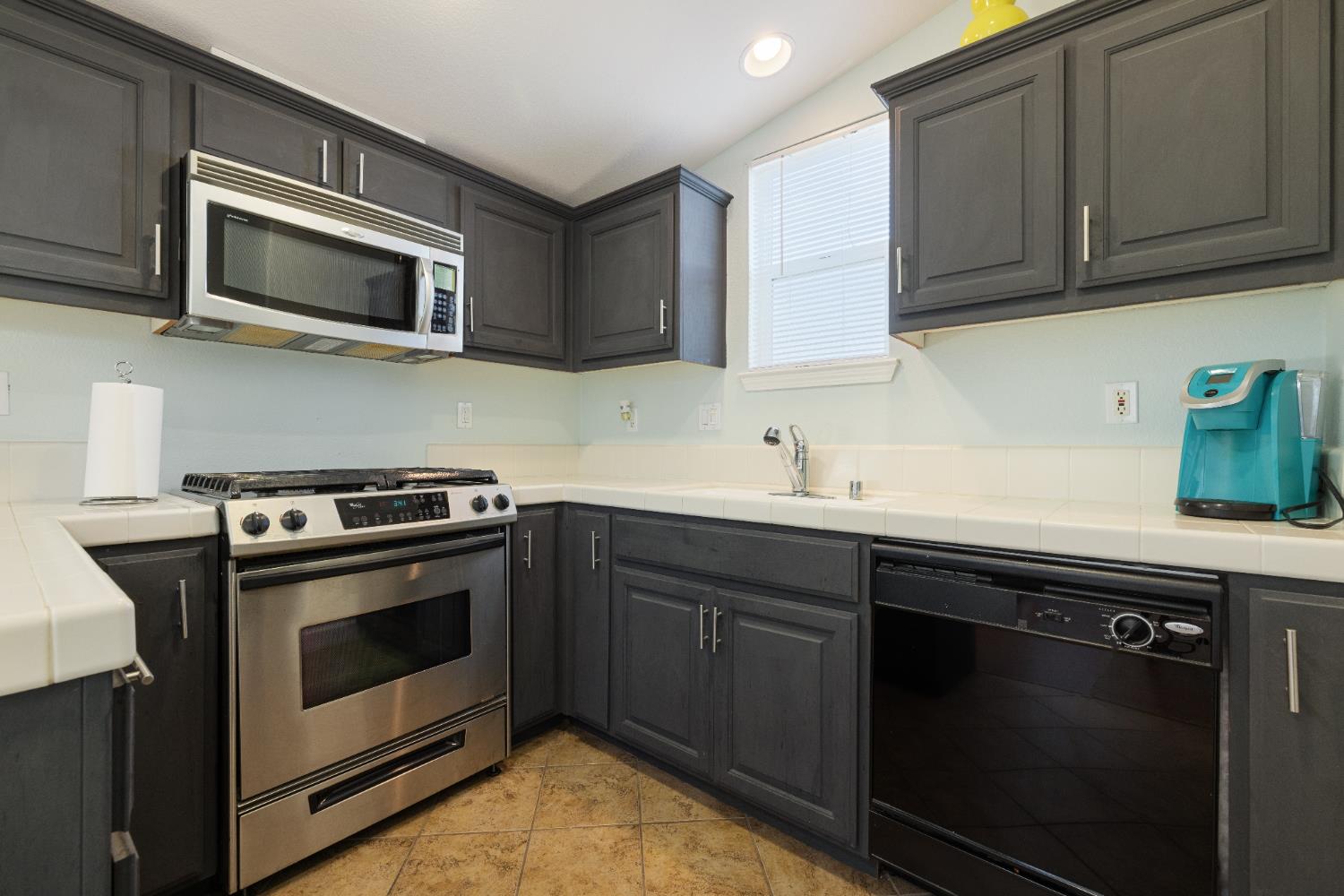 2555 Morgan St, Oakdale, CA 95361