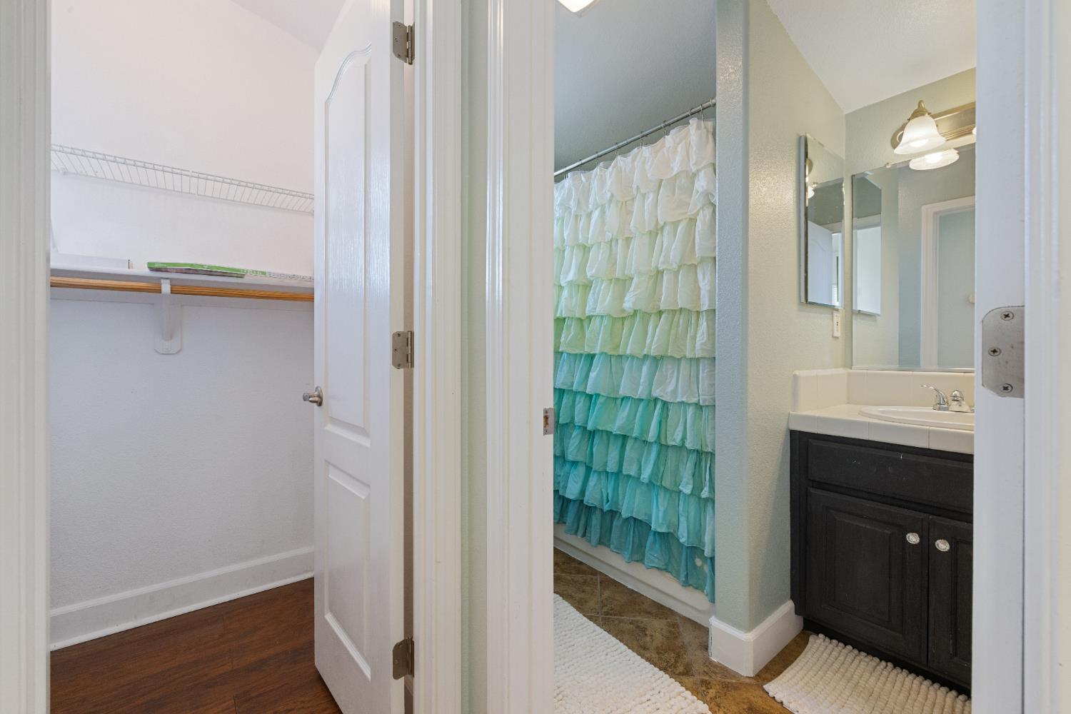 2555 Morgan St, Oakdale, CA 95361