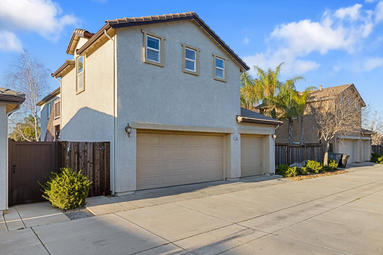 2555 Morgan St, Oakdale, CA 95361