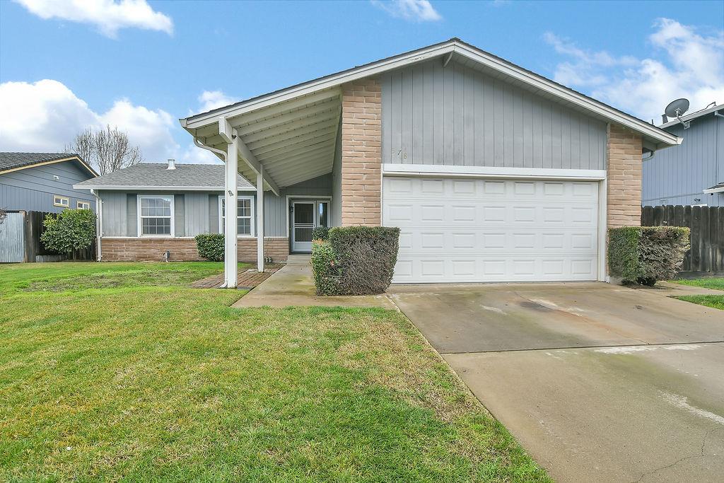 578 Schooner Pl, Manteca, CA 95337