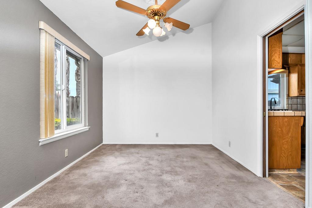 578 Schooner Pl, Manteca, CA 95337