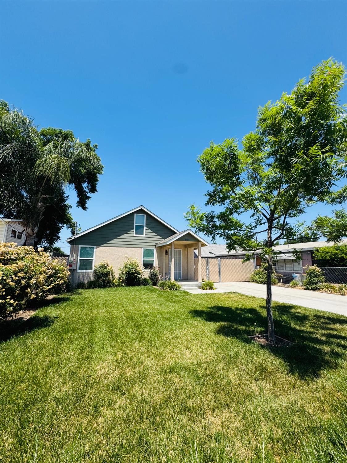 3761 Arizona Ave, Riverbank, CA 95367