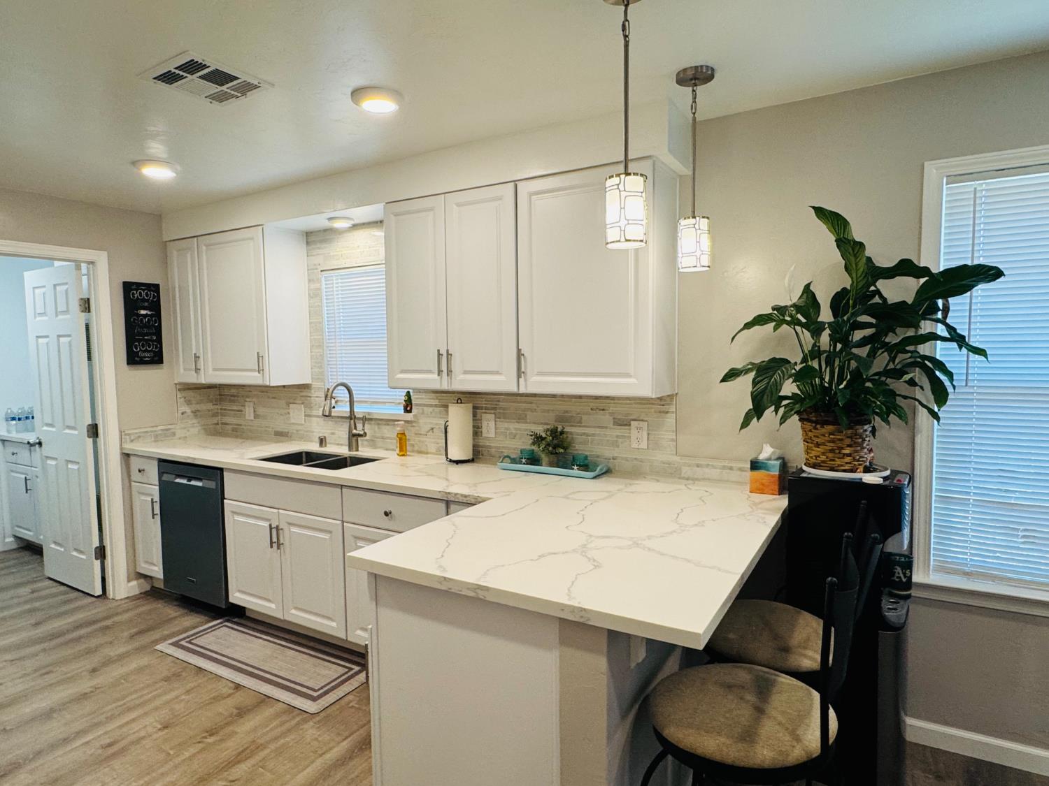 3761 Arizona Ave, Riverbank, CA 95367