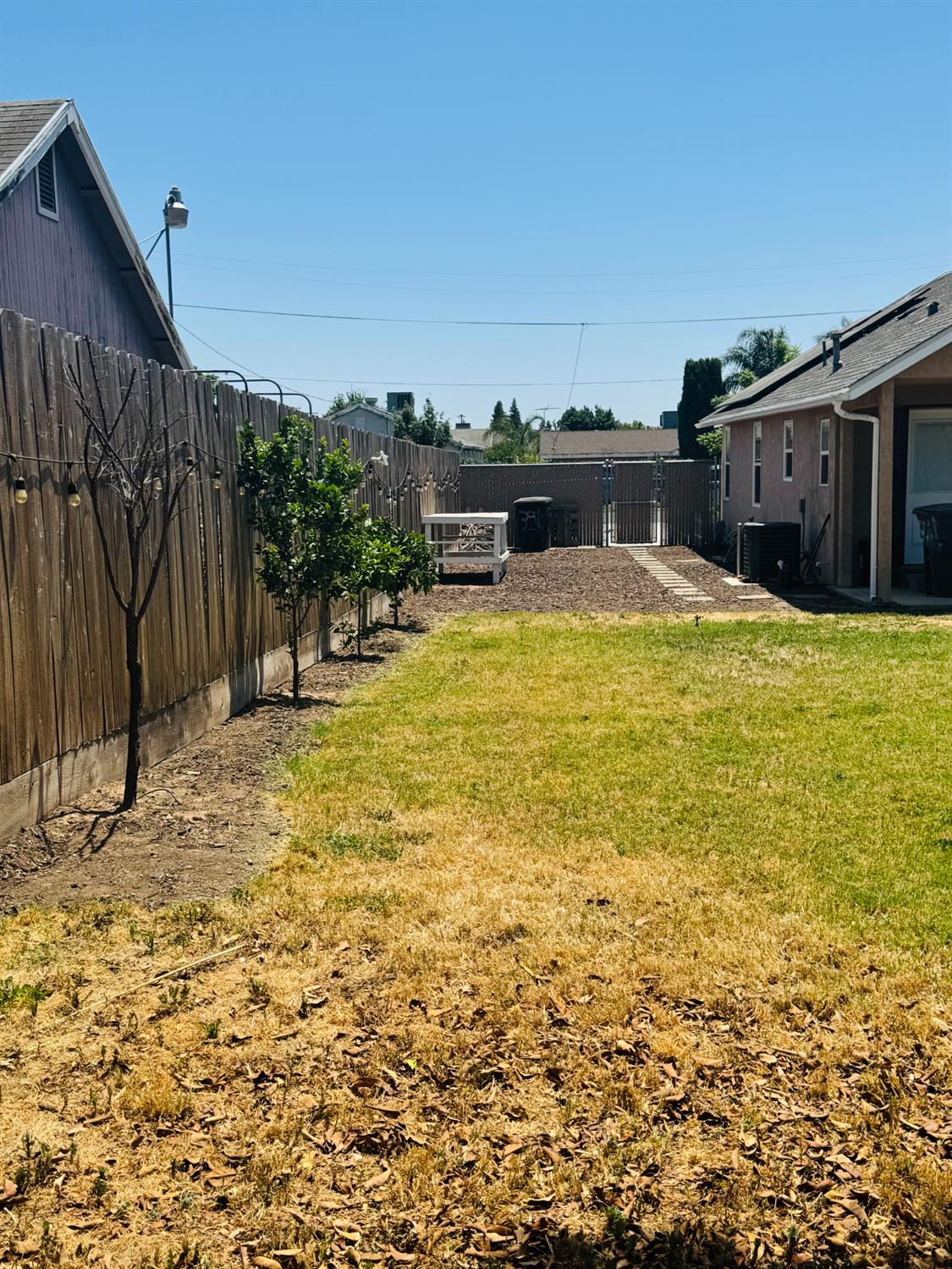 3761 Arizona Ave, Riverbank, CA 95367