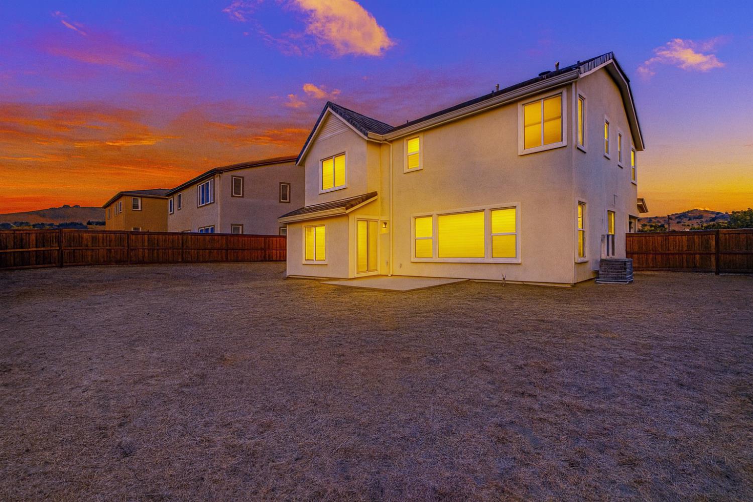 21248 Grapevine Dr, Patterson, CA 95363