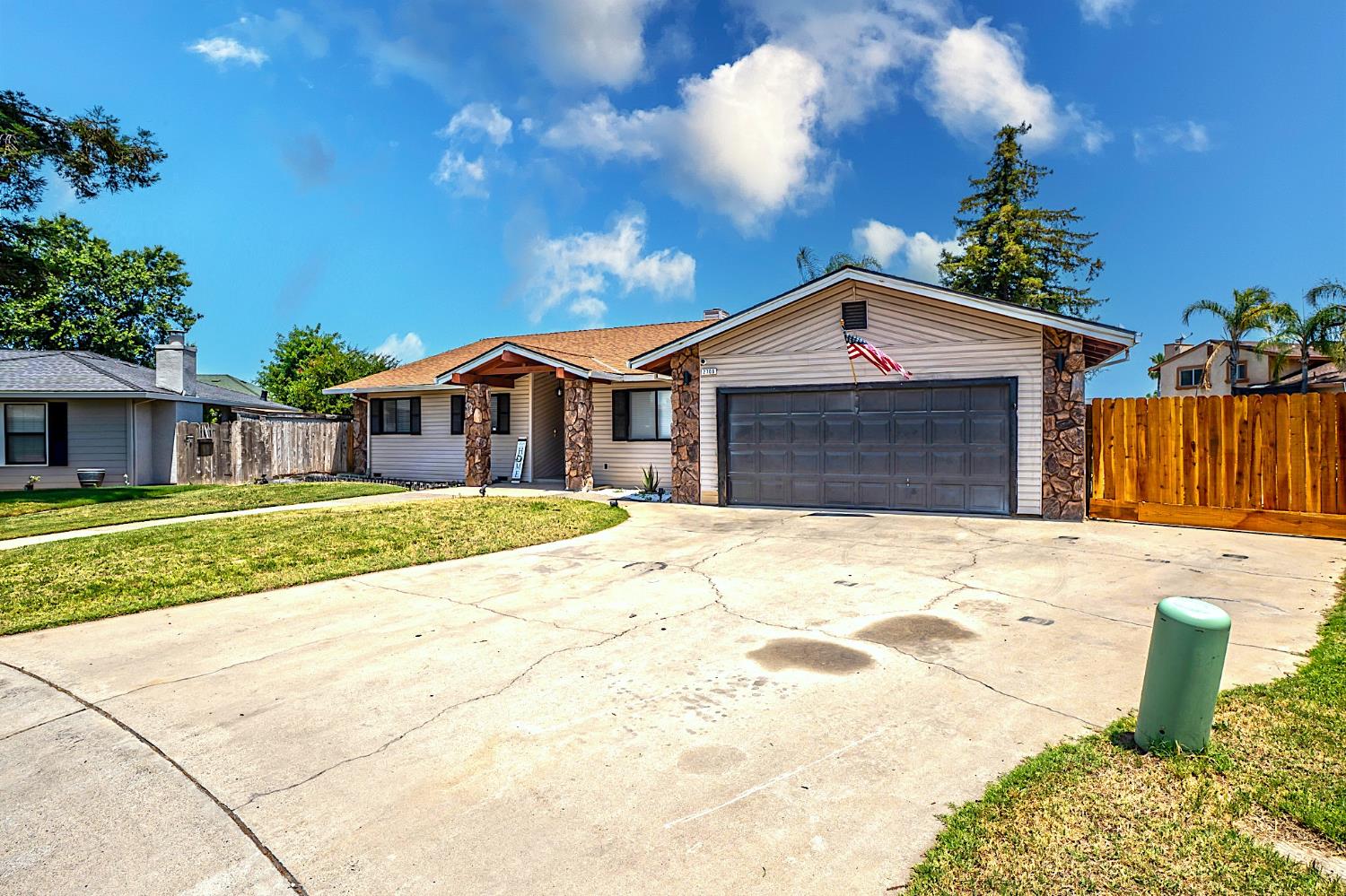 2700 Oxford Ave, Turlock, CA 95382