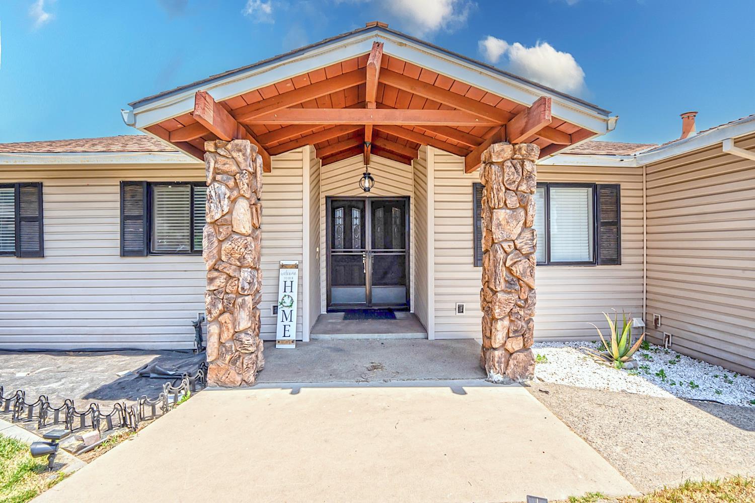 2700 Oxford Ave, Turlock, CA 95382