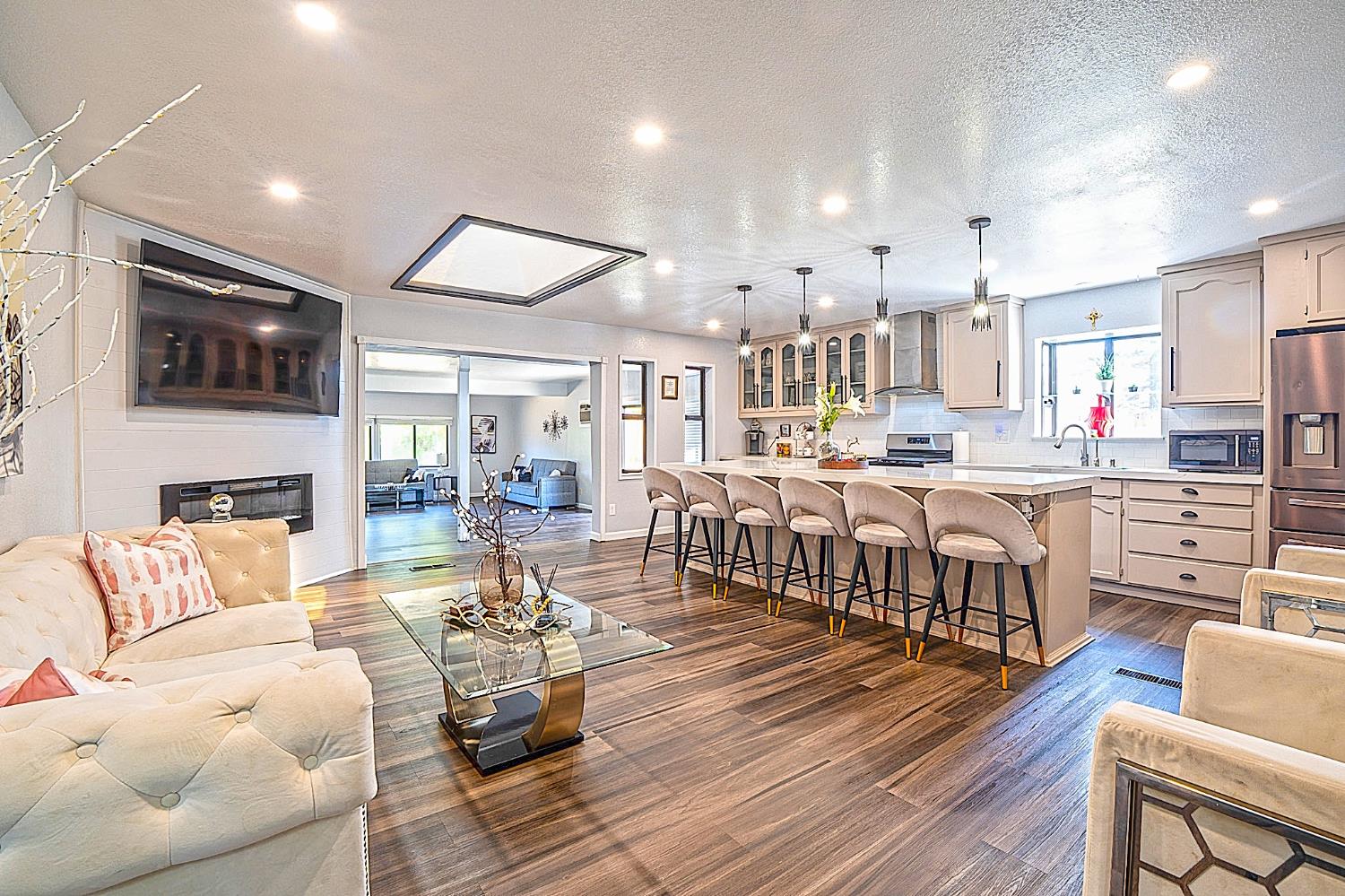 2700 Oxford Ave, Turlock, CA 95382