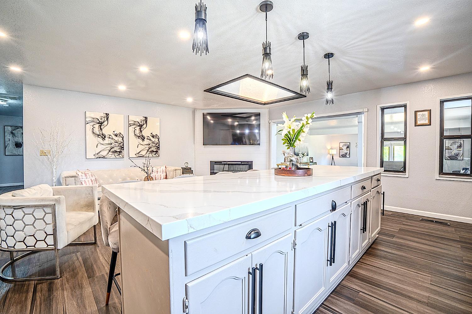 2700 Oxford Ave, Turlock, CA 95382