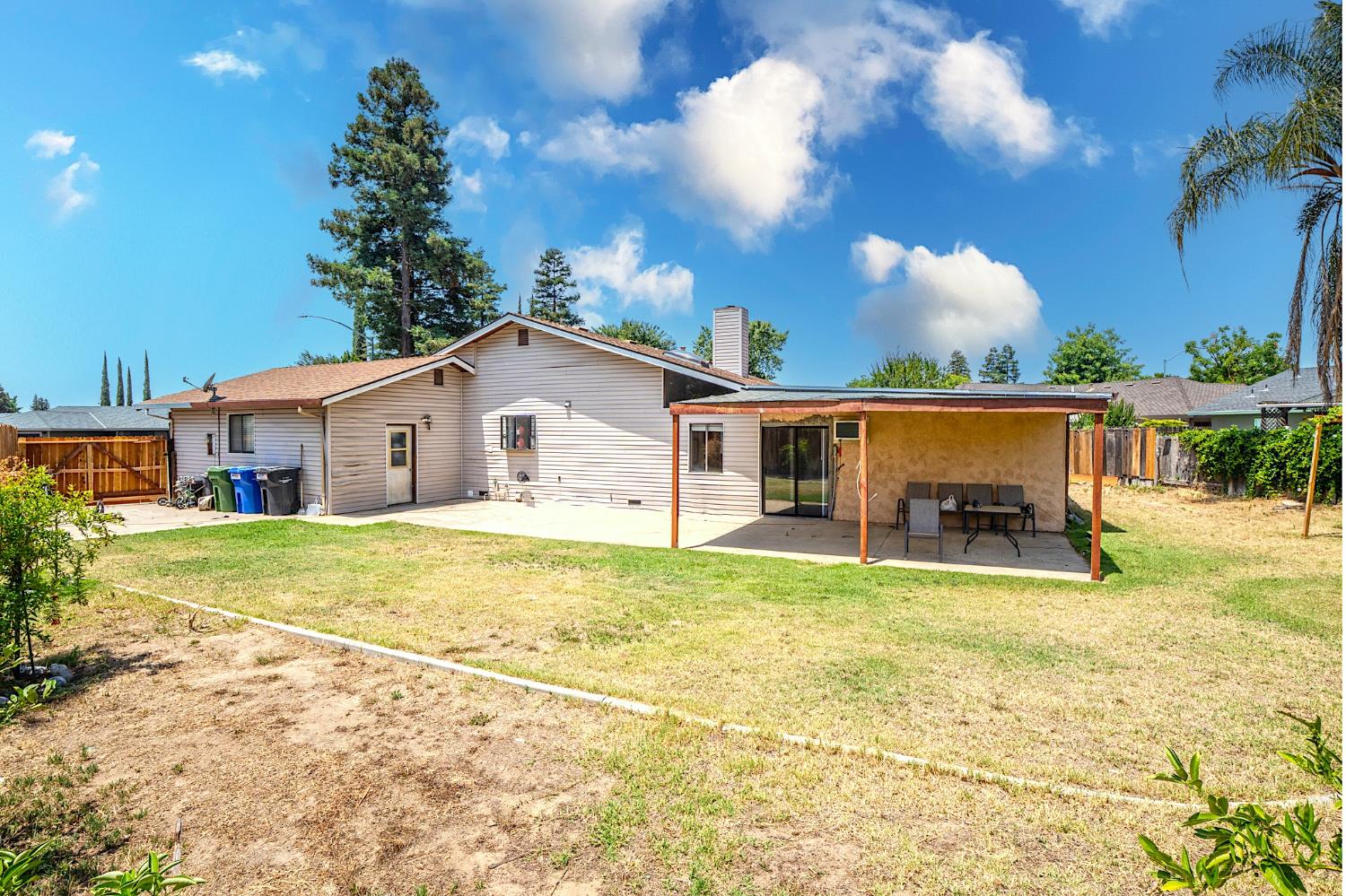 2700 Oxford Ave, Turlock, CA 95382