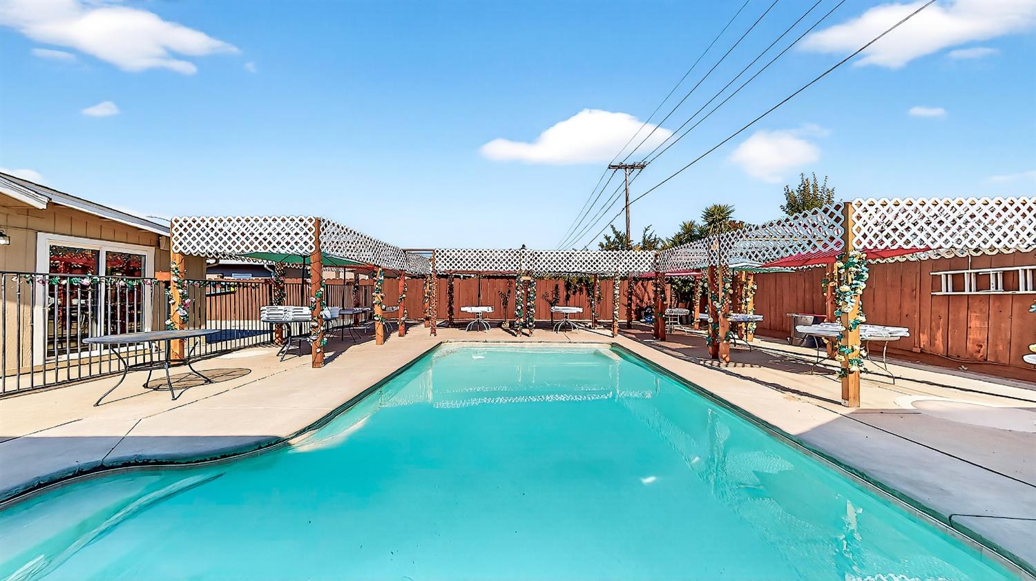 2720 Brooks Ct, Turlock, CA 95382