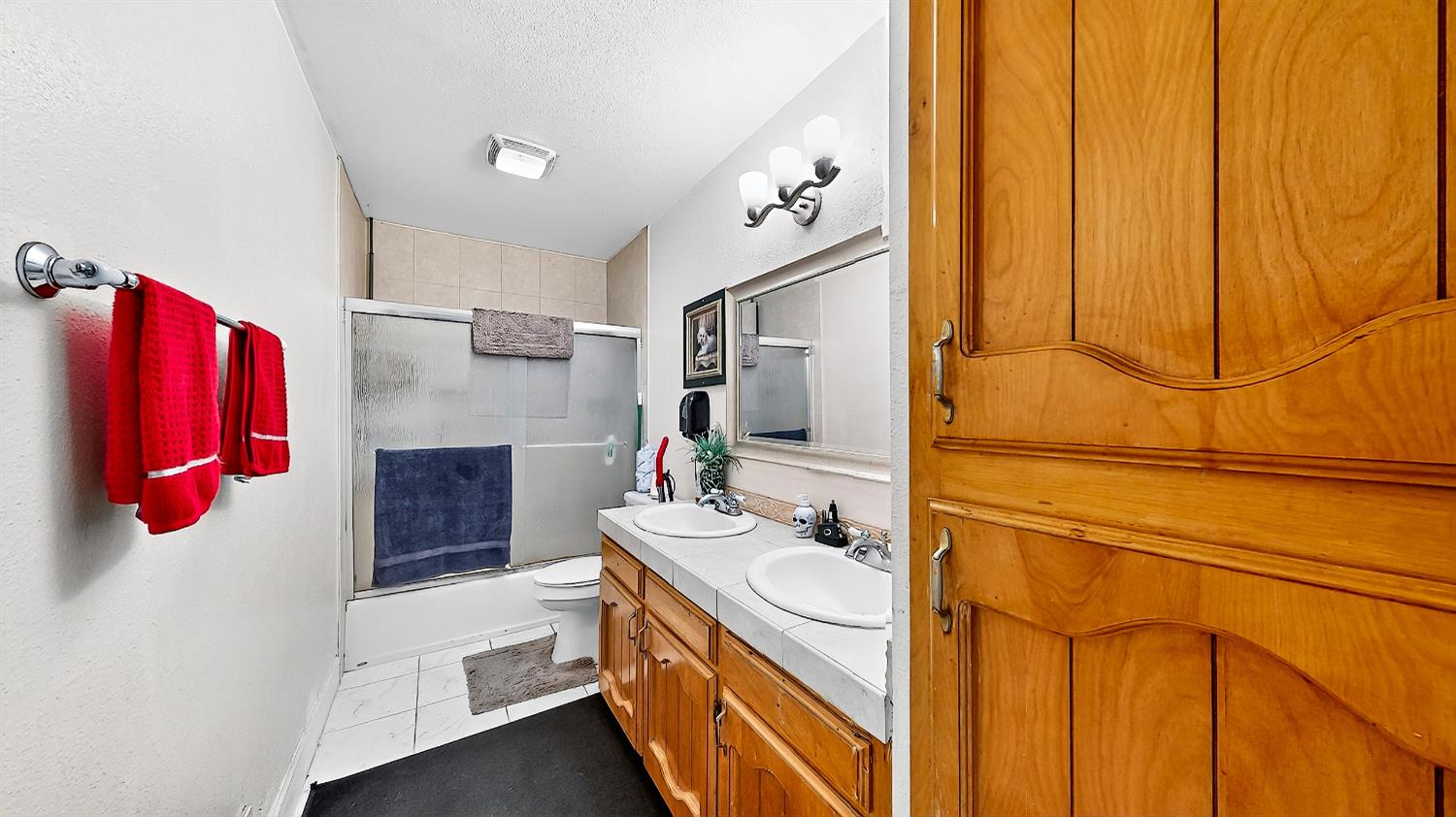 2720 Brooks Ct, Turlock, CA 95382