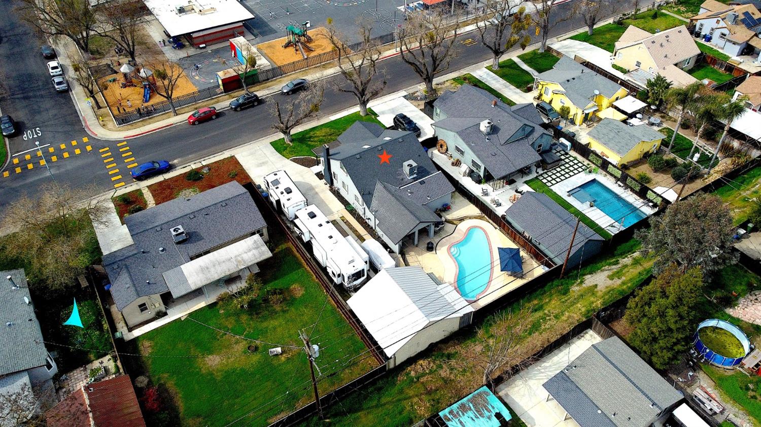 204 N Santa Ana Ave, Modesto, CA 95354