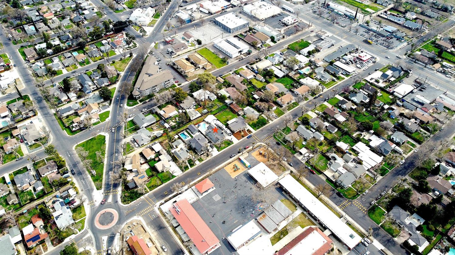 204 N Santa Ana Ave, Modesto, CA 95354