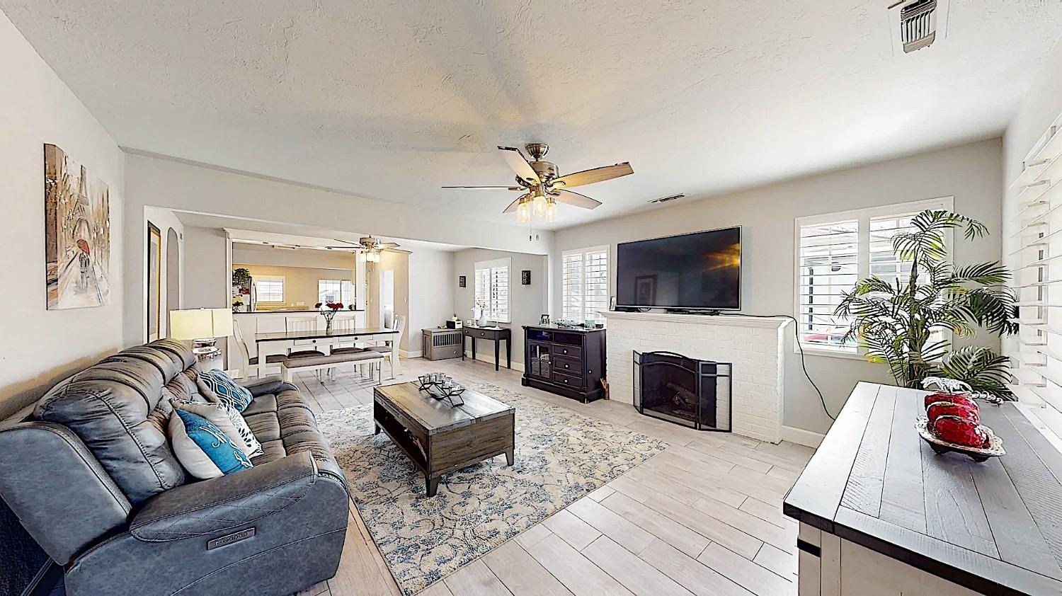 204 N Santa Ana Ave, Modesto, CA 95354