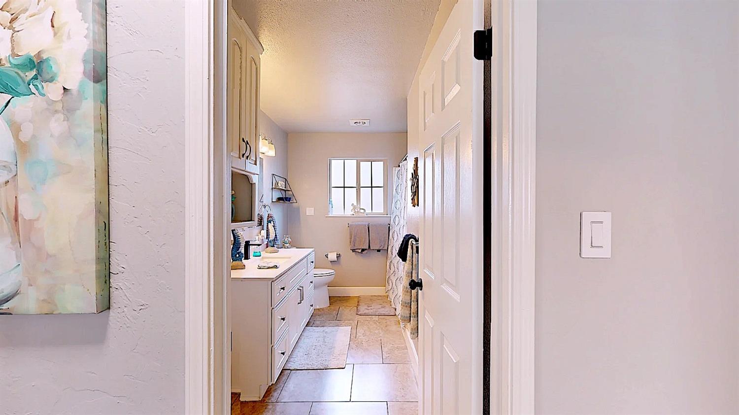 204 N Santa Ana Ave, Modesto, CA 95354