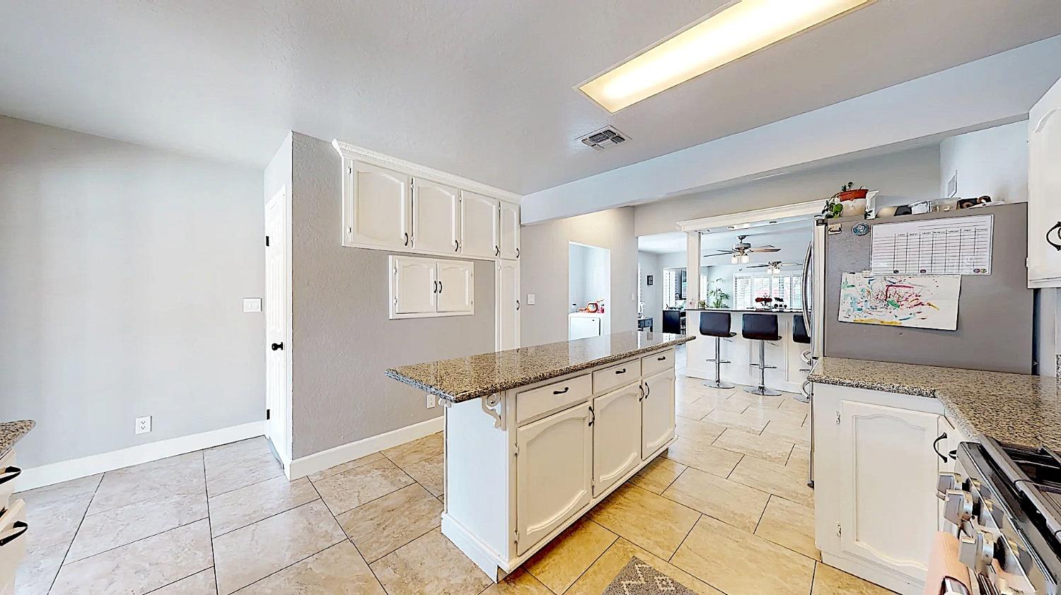 204 N Santa Ana Ave, Modesto, CA 95354