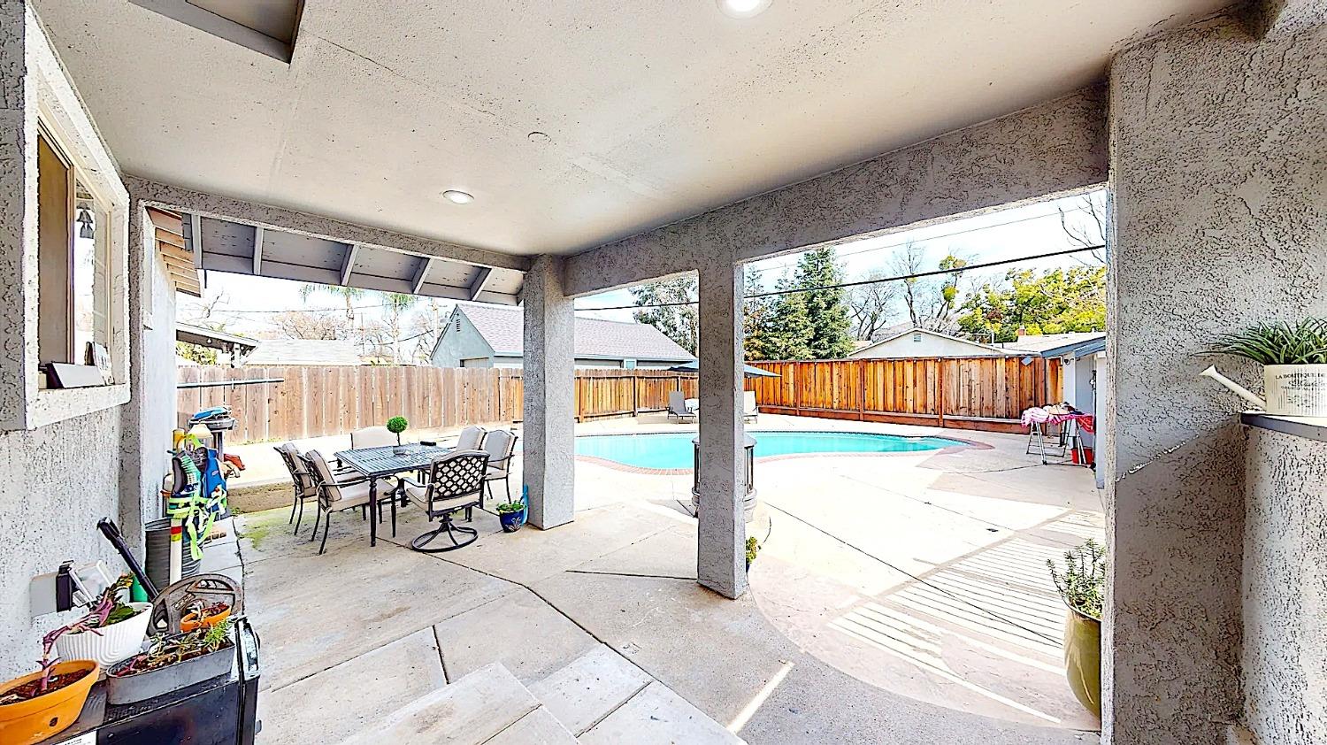 204 N Santa Ana Ave, Modesto, CA 95354