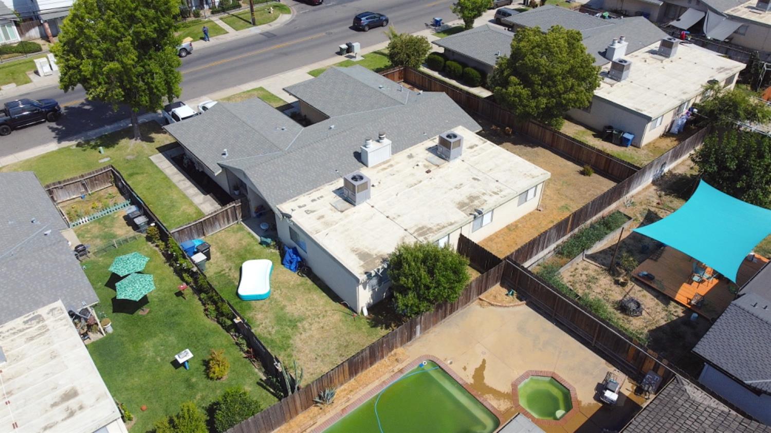 1645 1643 Moffett Rd, Ceres, CA 95307