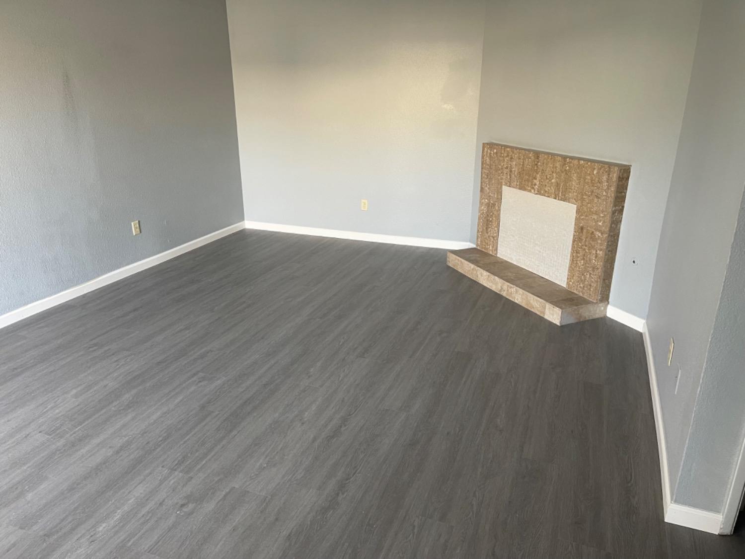 1647 1649 Moffett Rd, Ceres, CA 95307