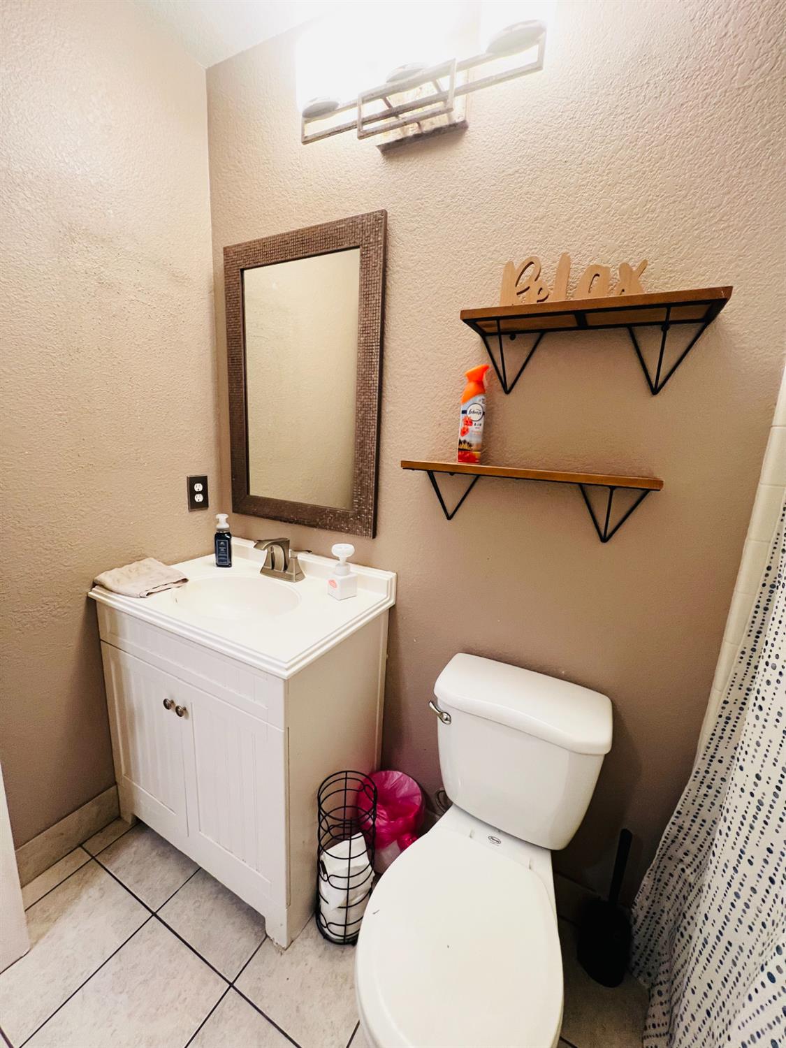 613 Ranee Ct, Newman, CA 95360