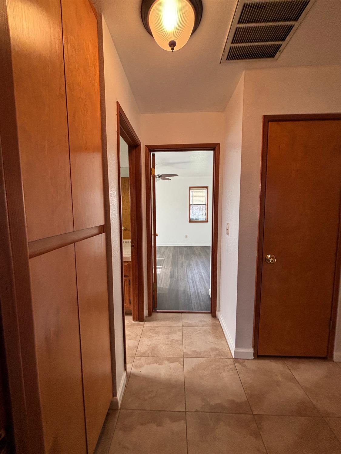 365 Foxmeadow Way, Los Banos, CA 93635