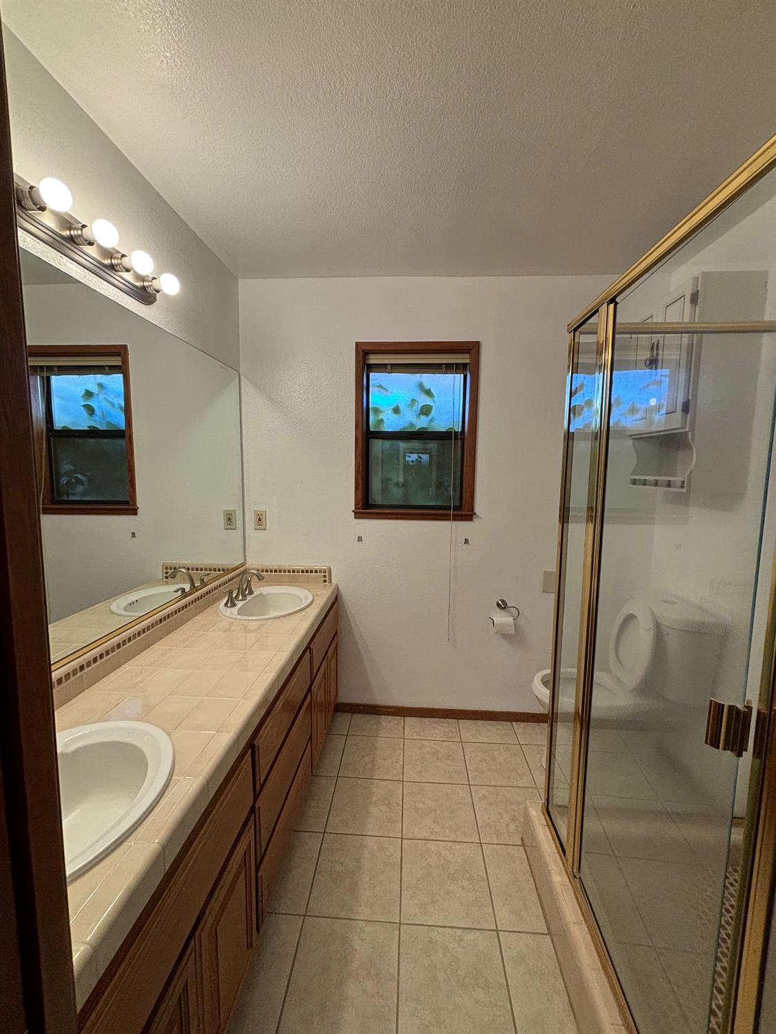 365 Foxmeadow Way, Los Banos, CA 93635