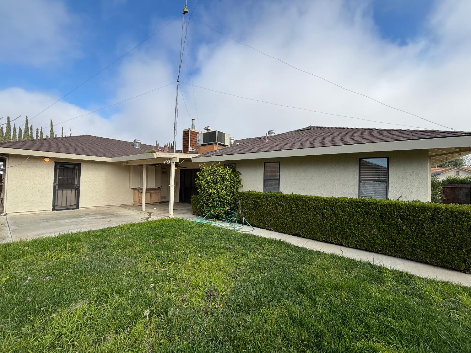 365 Foxmeadow Way, Los Banos, CA 93635