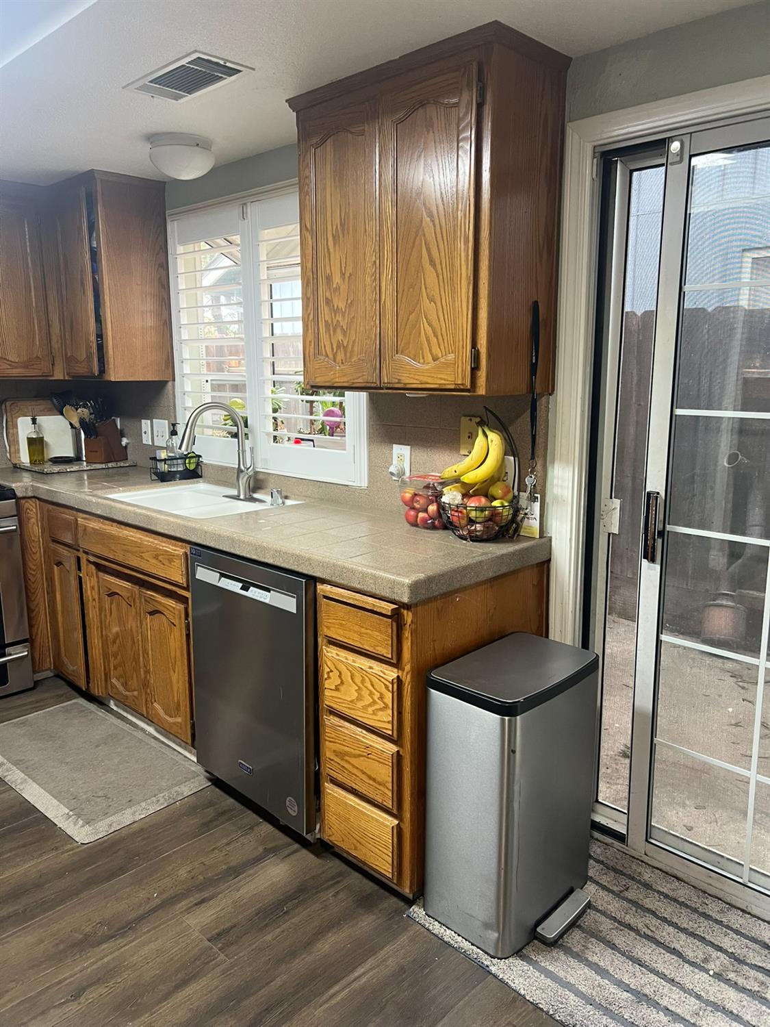 1143 Brownie Ct, Merced, CA 95340