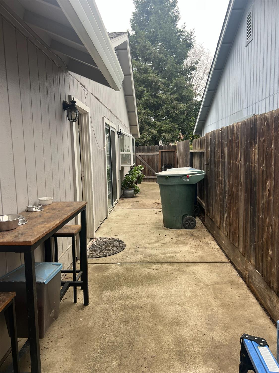 1143 Brownie Ct, Merced, CA 95340