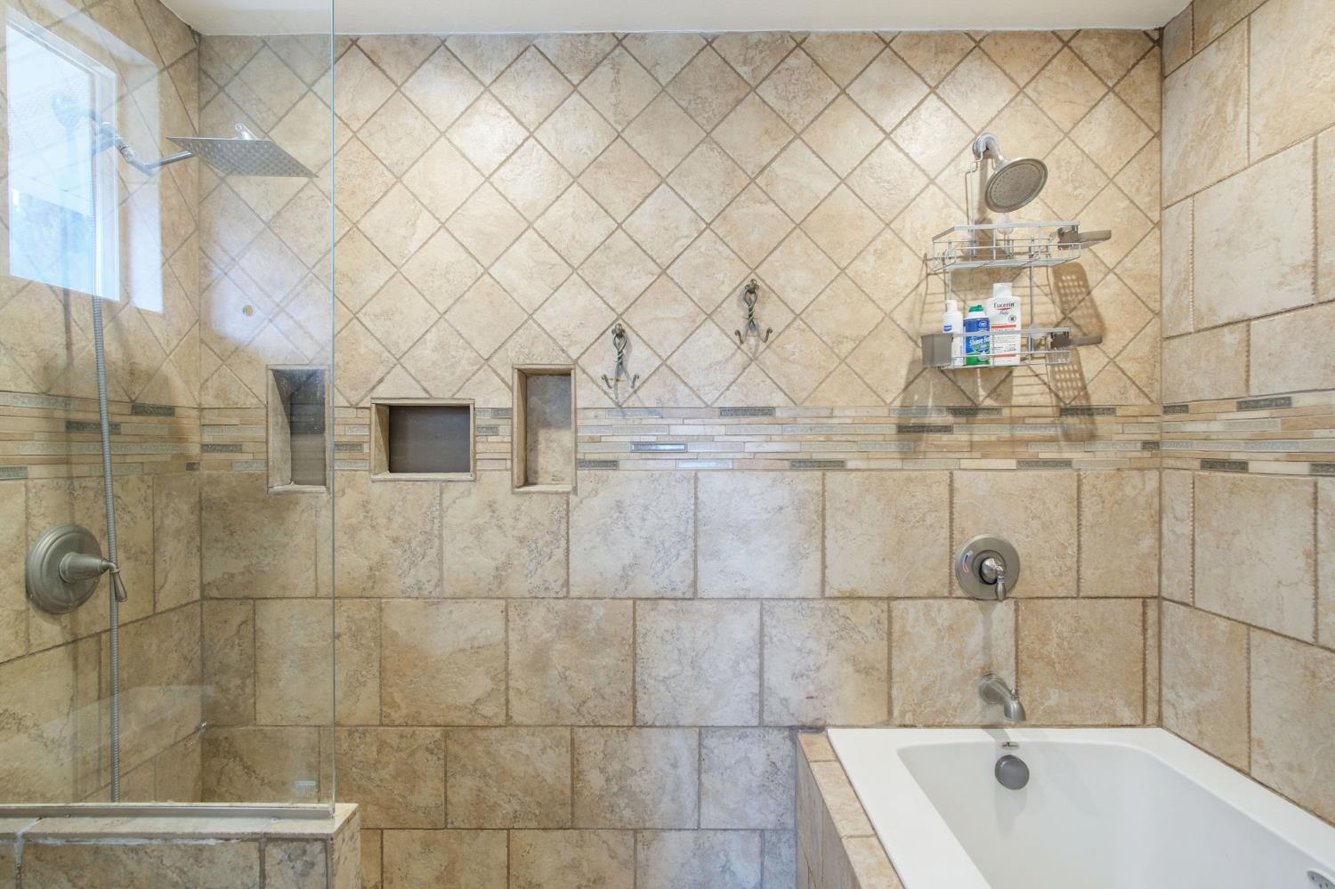 2660 Oxford Ave, Turlock, CA 95382