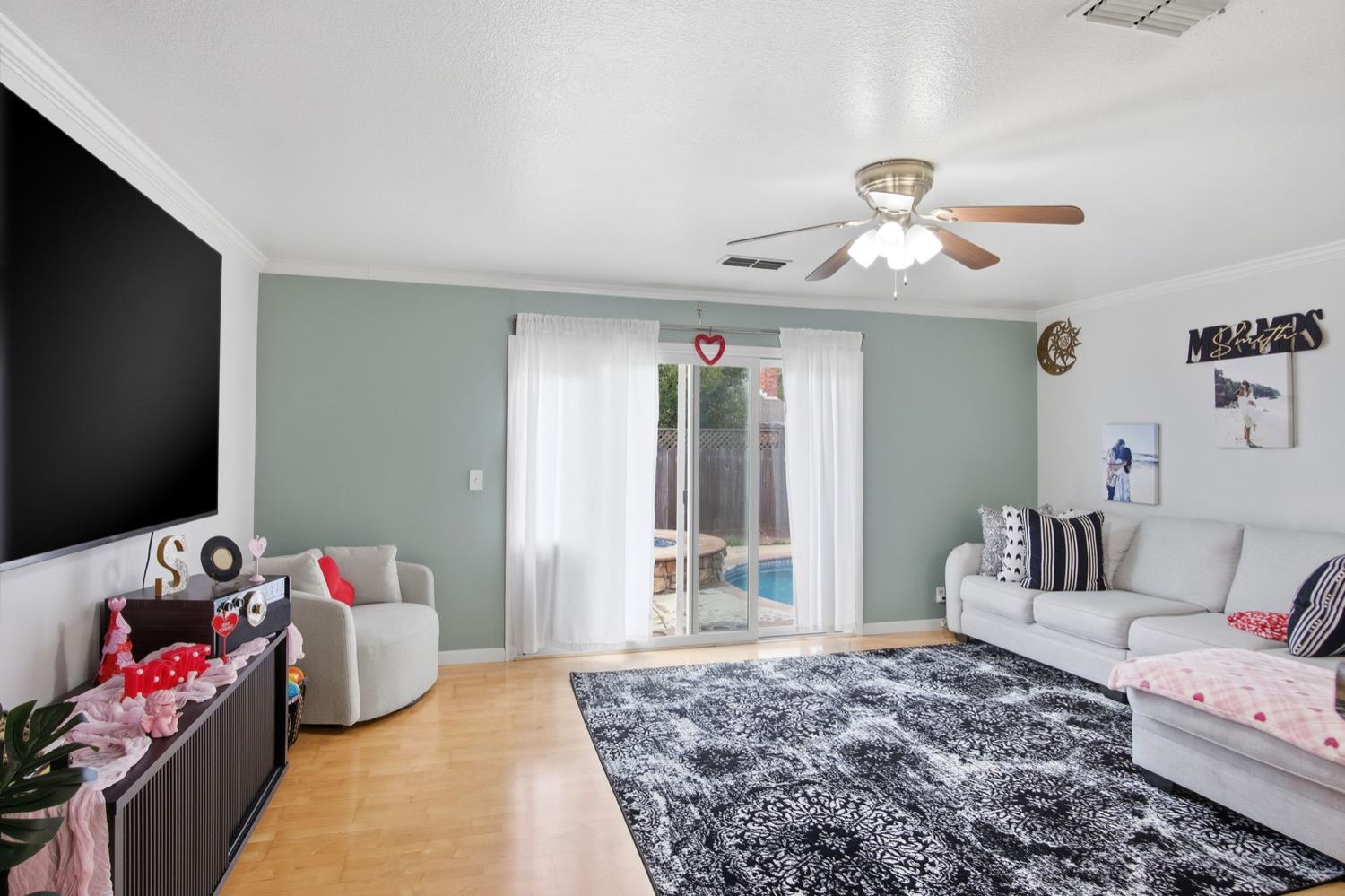 2345 Tokay Ave, Turlock, CA 95380