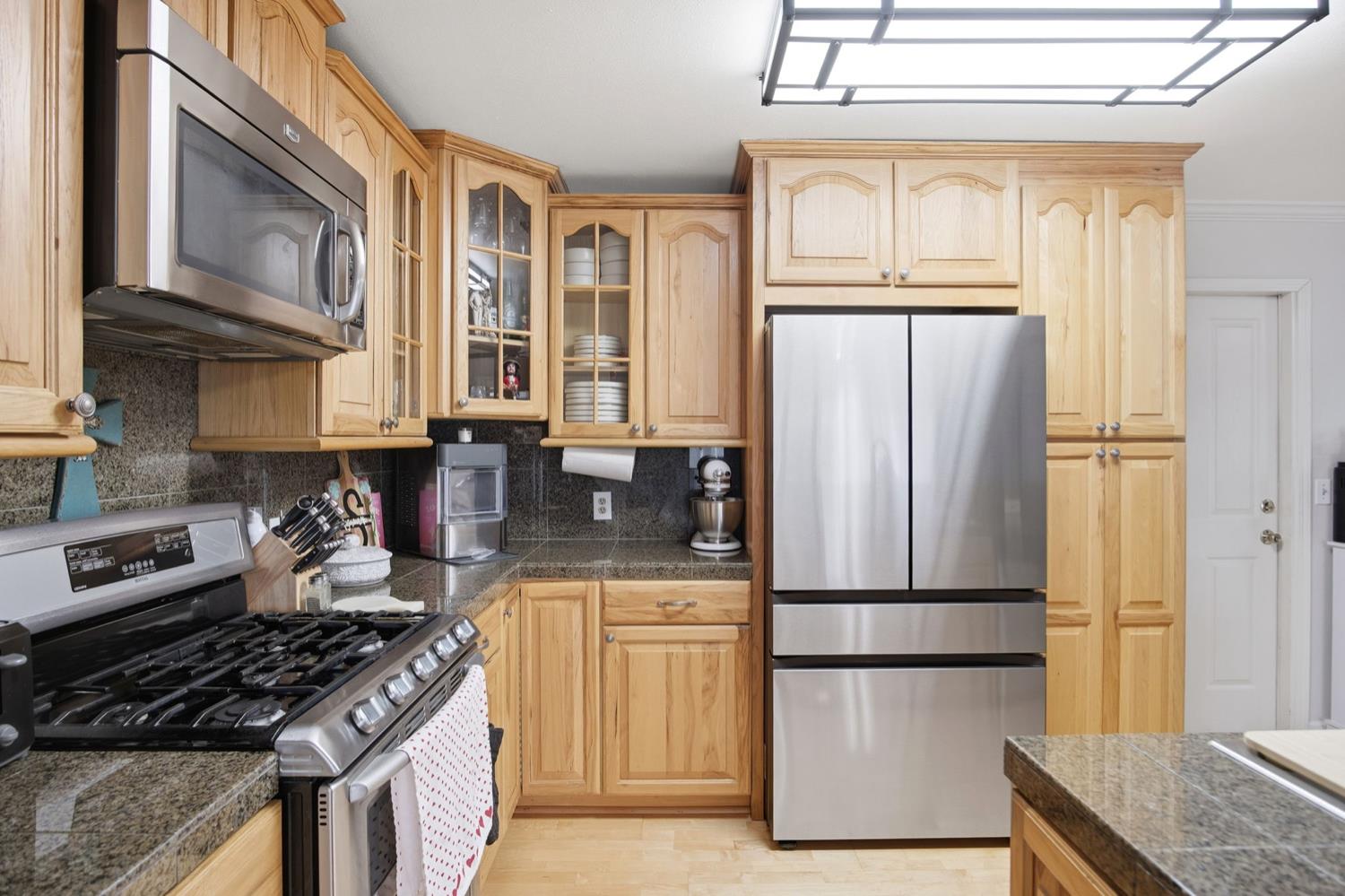 2345 Tokay Ave, Turlock, CA 95380