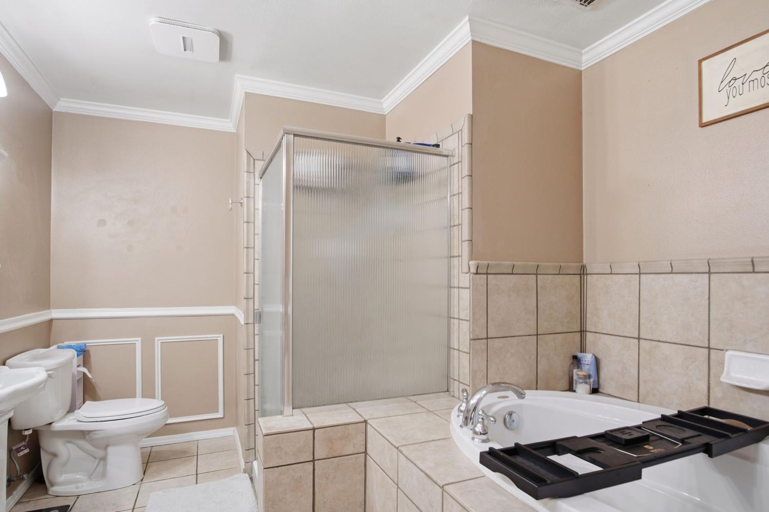 2345 Tokay Ave, Turlock, CA 95380