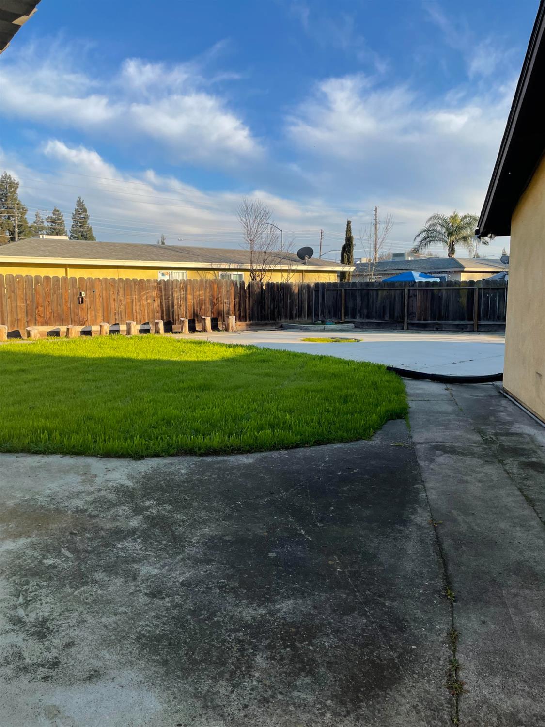 2113 Milford Ln, Modesto, CA 95355