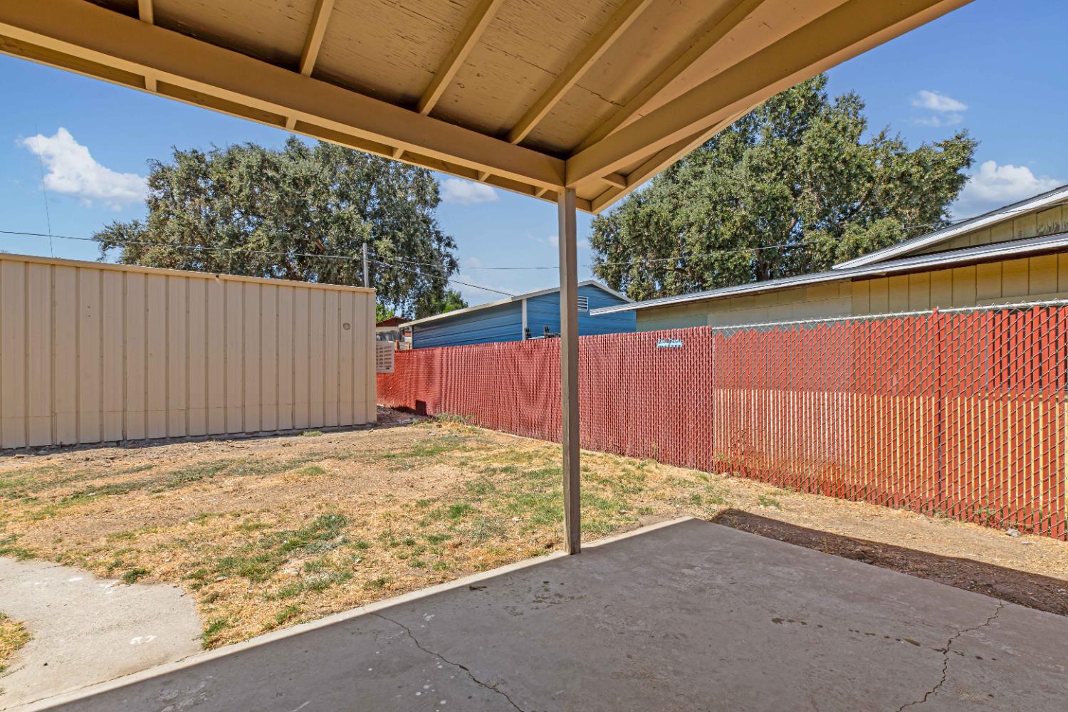 1320 Aurora St, Modesto, CA 95351