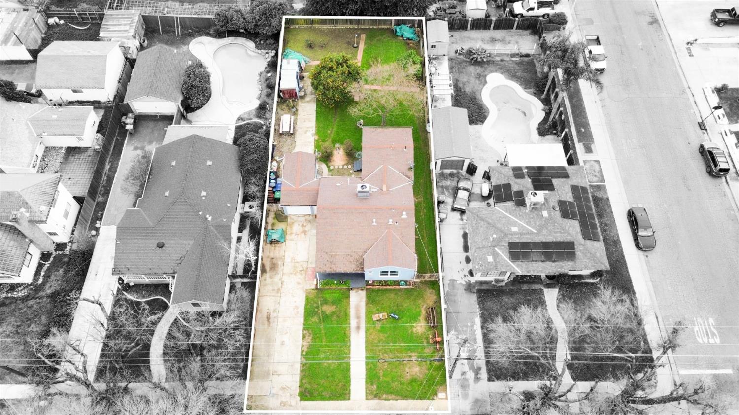 674 Wallis Ave, Gustine, CA 95322