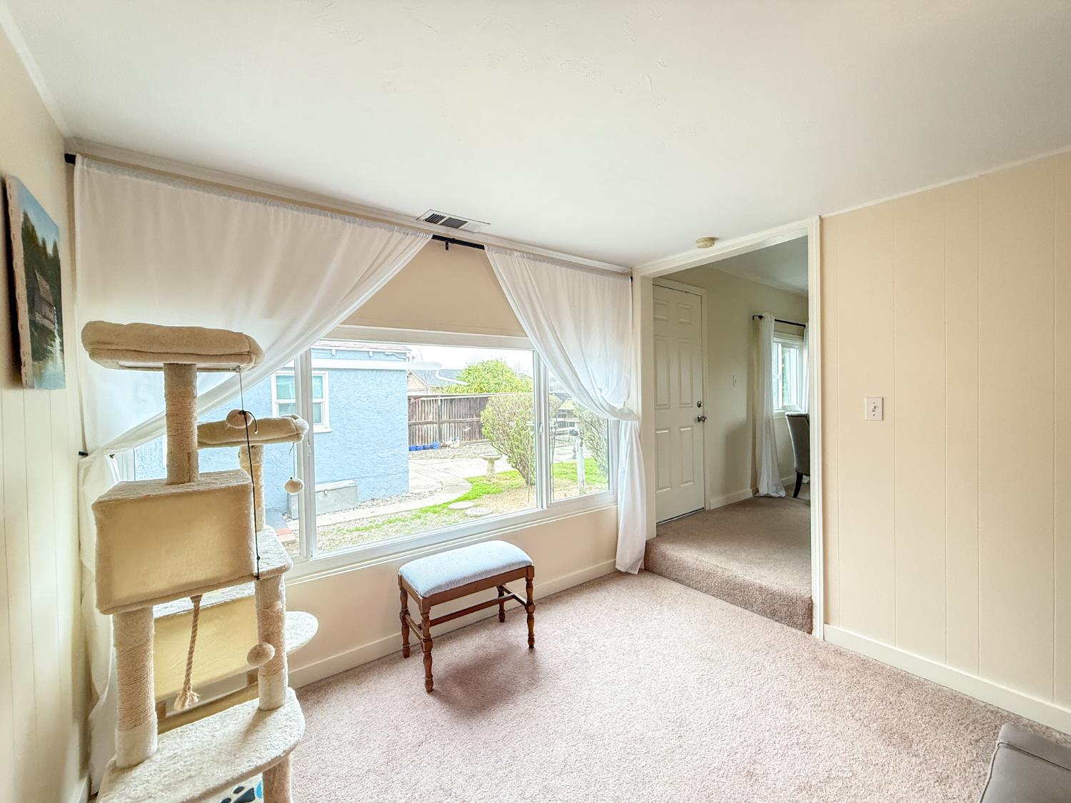 674 Wallis Ave, Gustine, CA 95322