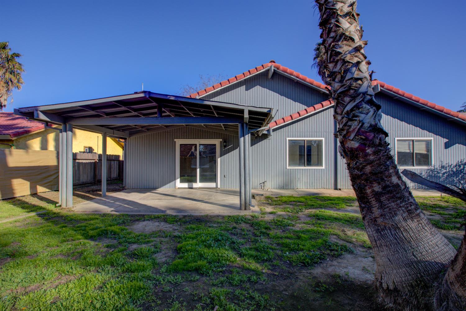 411 N santa monica, Los Banos, CA 93635