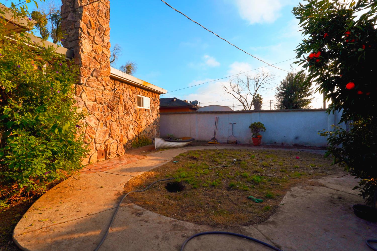 1611 Cameo Way, Modesto, CA 95350