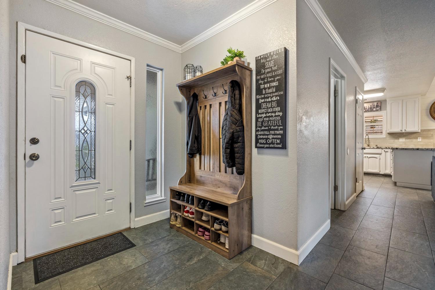 3809 Meadowview Ct, Modesto, CA 95355