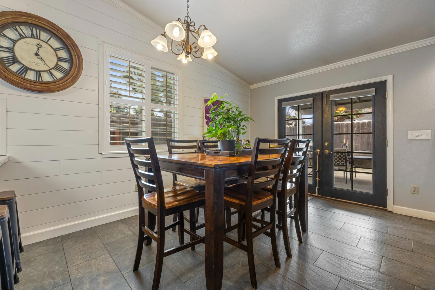 3809 Meadowview Ct, Modesto, CA 95355