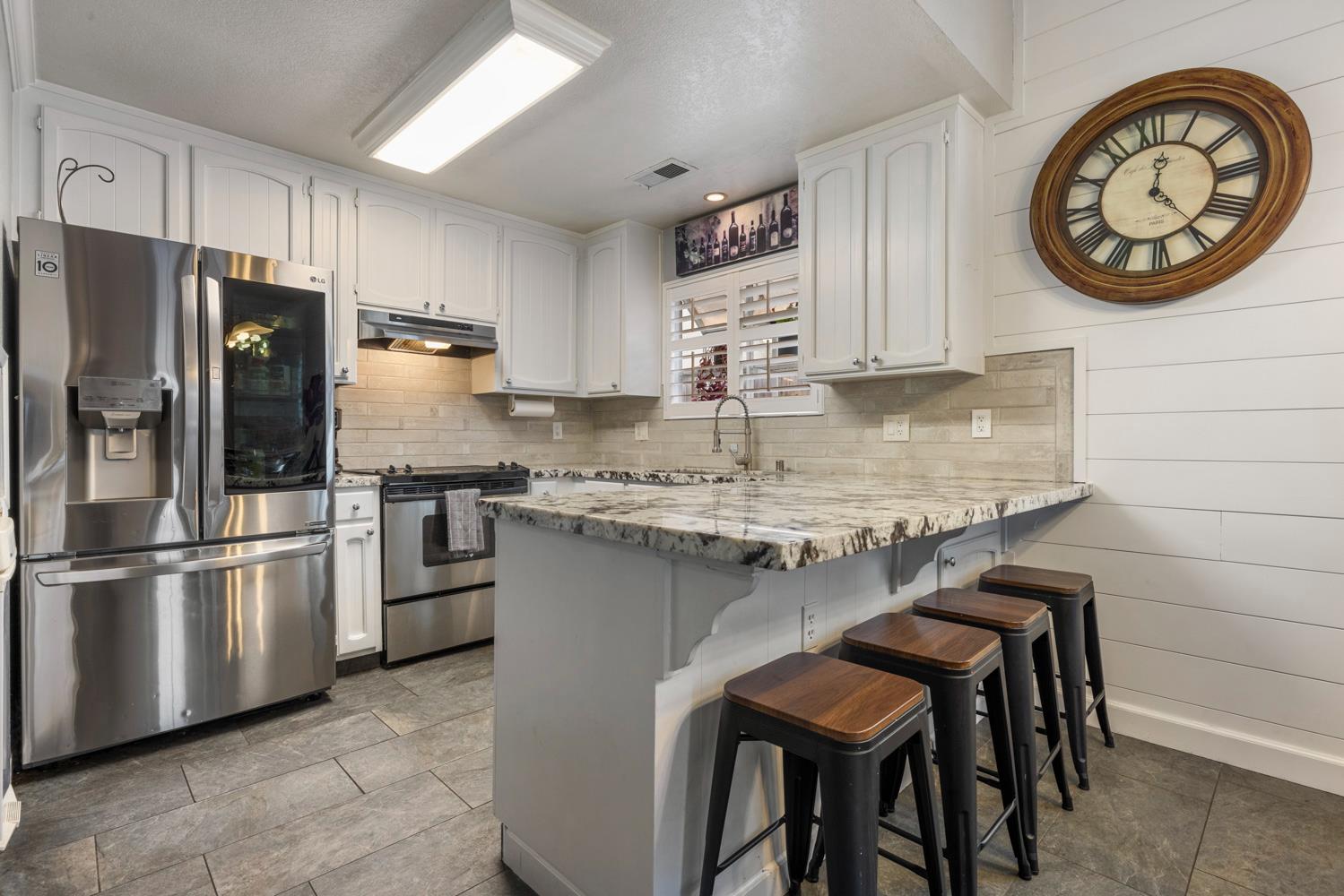 3809 Meadowview Ct, Modesto, CA 95355