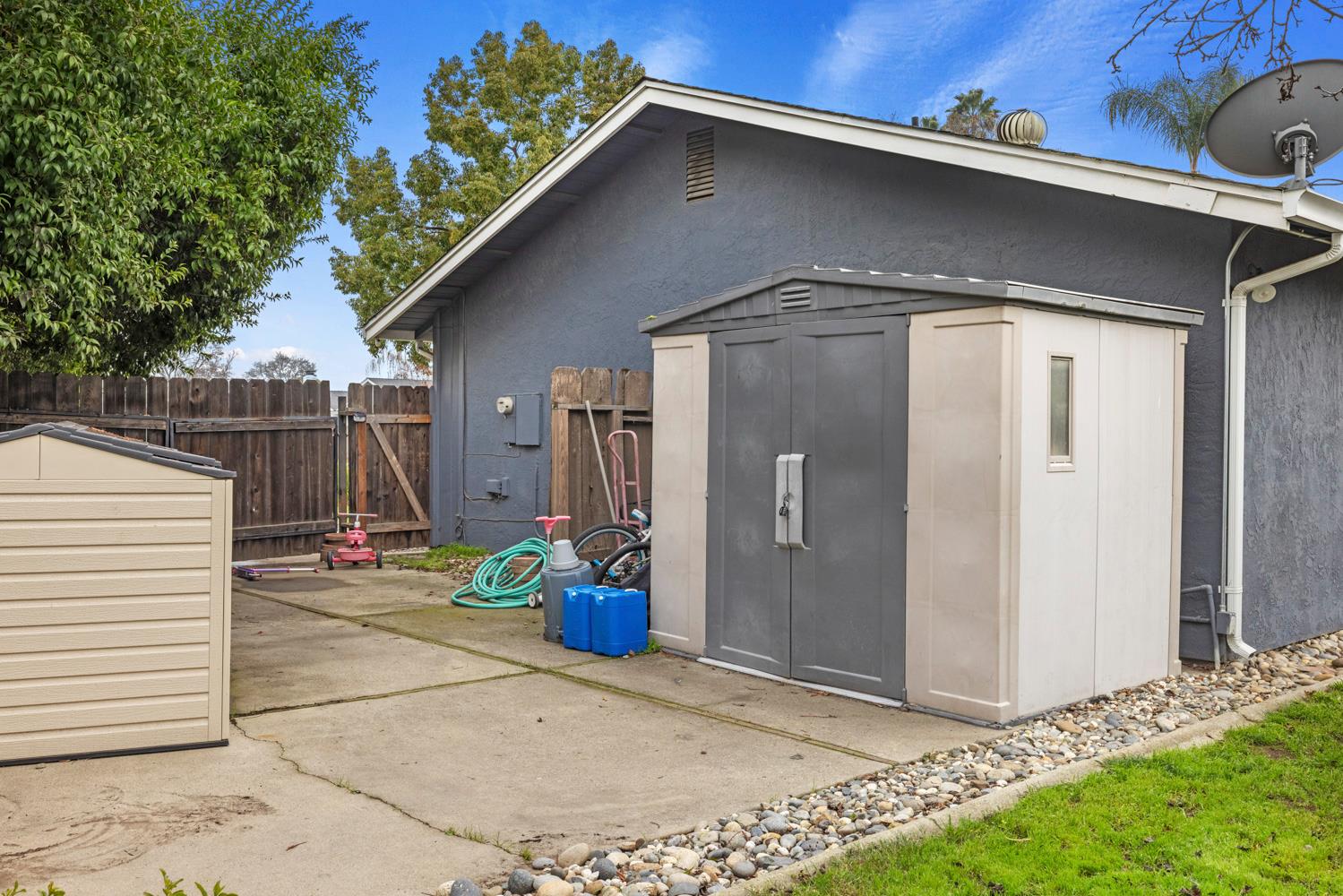 3809 Meadowview Ct, Modesto, CA 95355