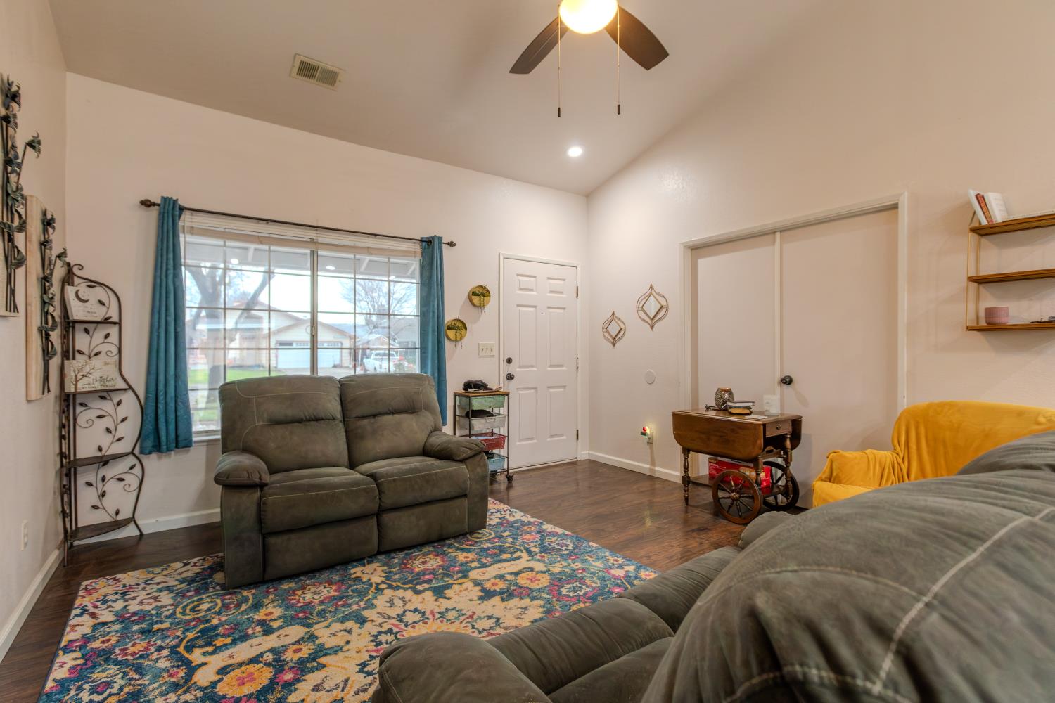 611 Yancey Ct, Patterson, CA 95363