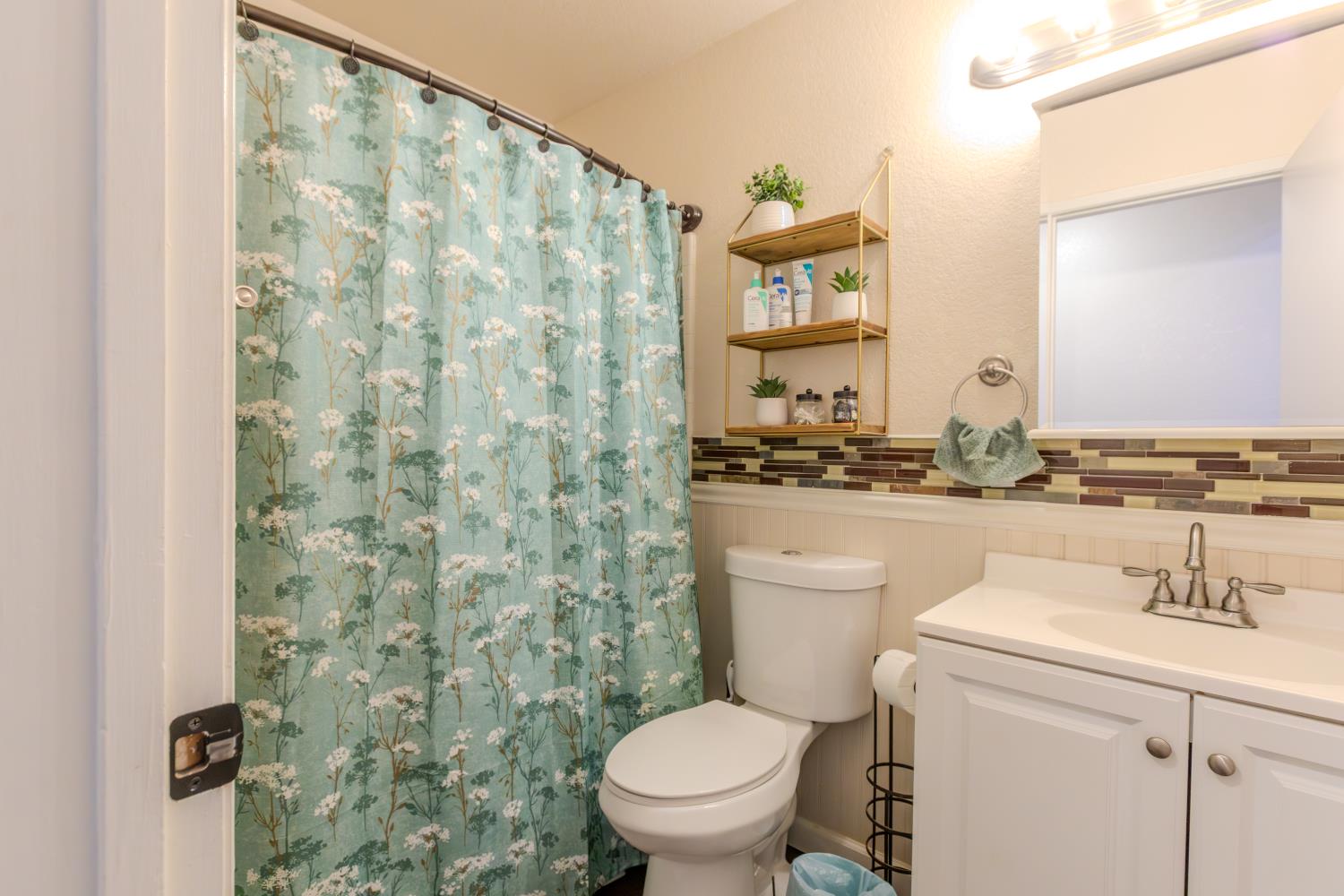 611 Yancey Ct, Patterson, CA 95363