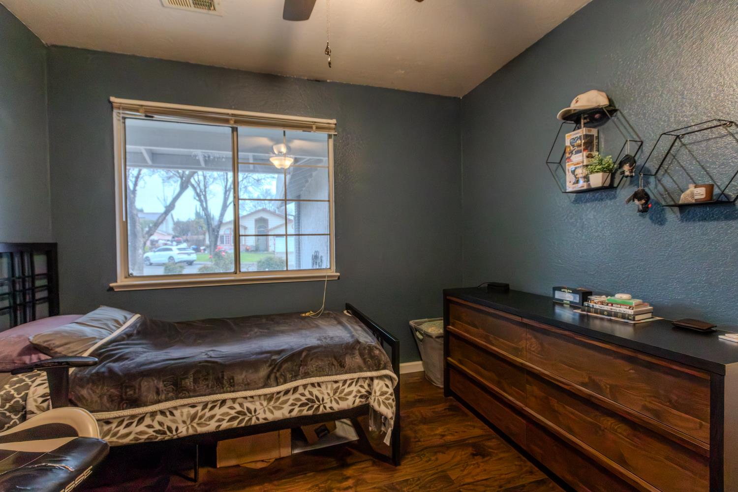 611 Yancey Ct, Patterson, CA 95363