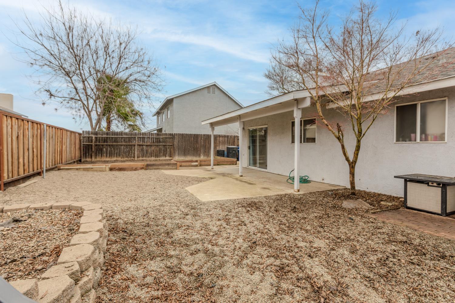 611 Yancey Ct, Patterson, CA 95363