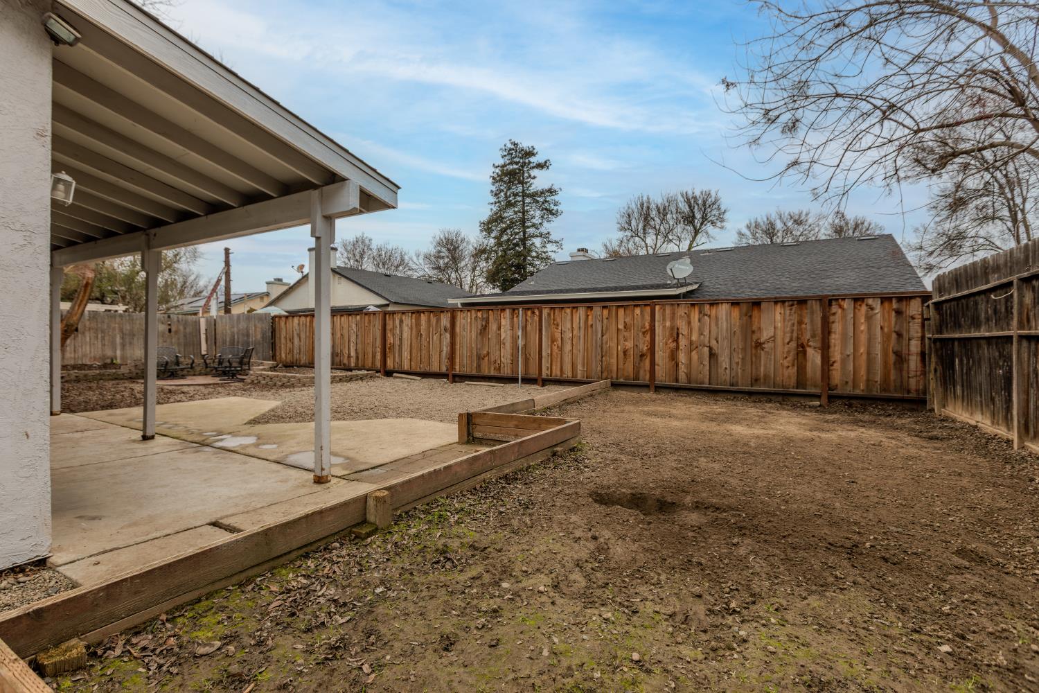 611 Yancey Ct, Patterson, CA 95363