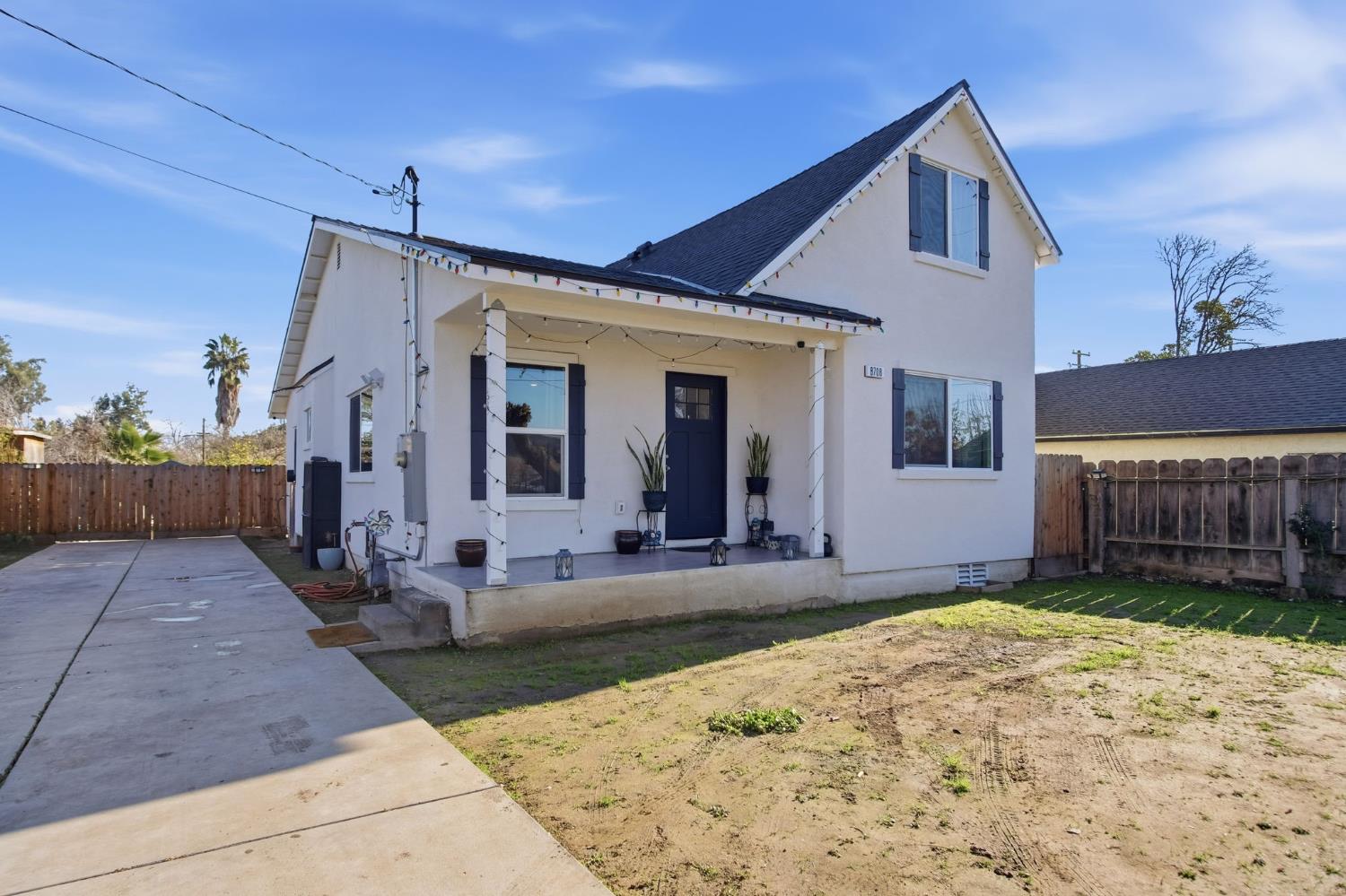 8708 Wilson St, Patterson, CA 95363